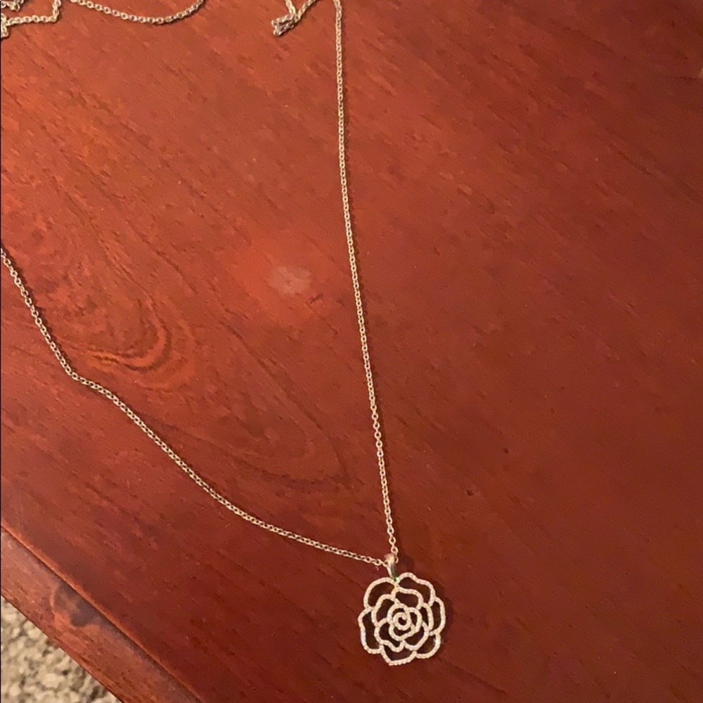 Pandora flower necklace